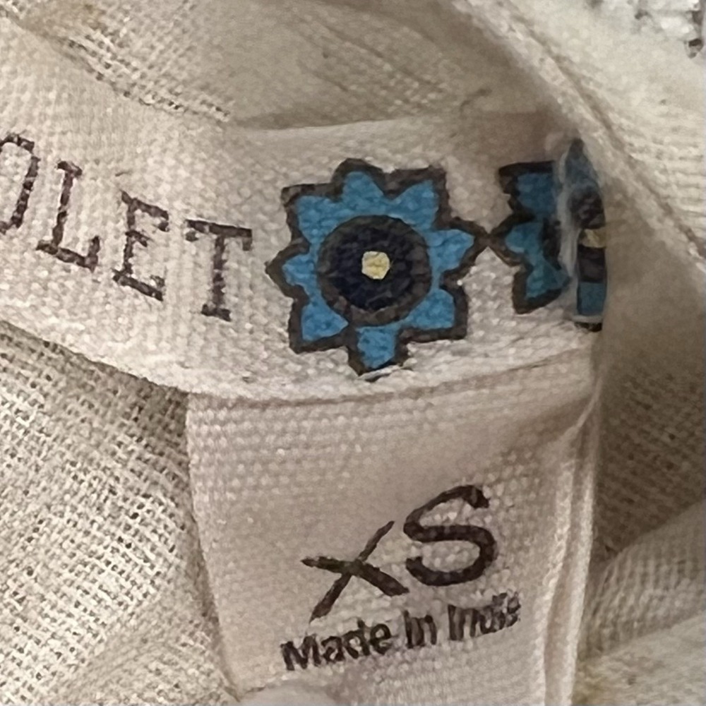 Chelsea & Violet White Embroidered Blouse Sleeveless X-Small - Picture 6 of 7